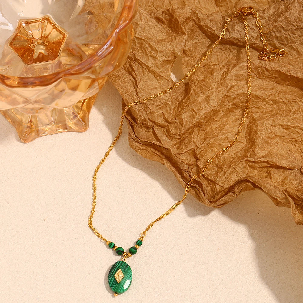E.B.belle Acrylic Green Color Rhombus Star Pendant Necklace 18K Gold Plated Stainless Steel Women Fashion Jewelry