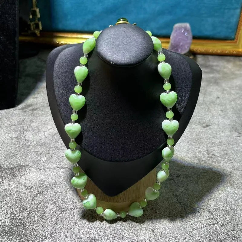 Green Earrings for Women Hearts Shaped Vintage Sweet Jewelry Vintage Palace Style Light Luxury Pendientes Mujer