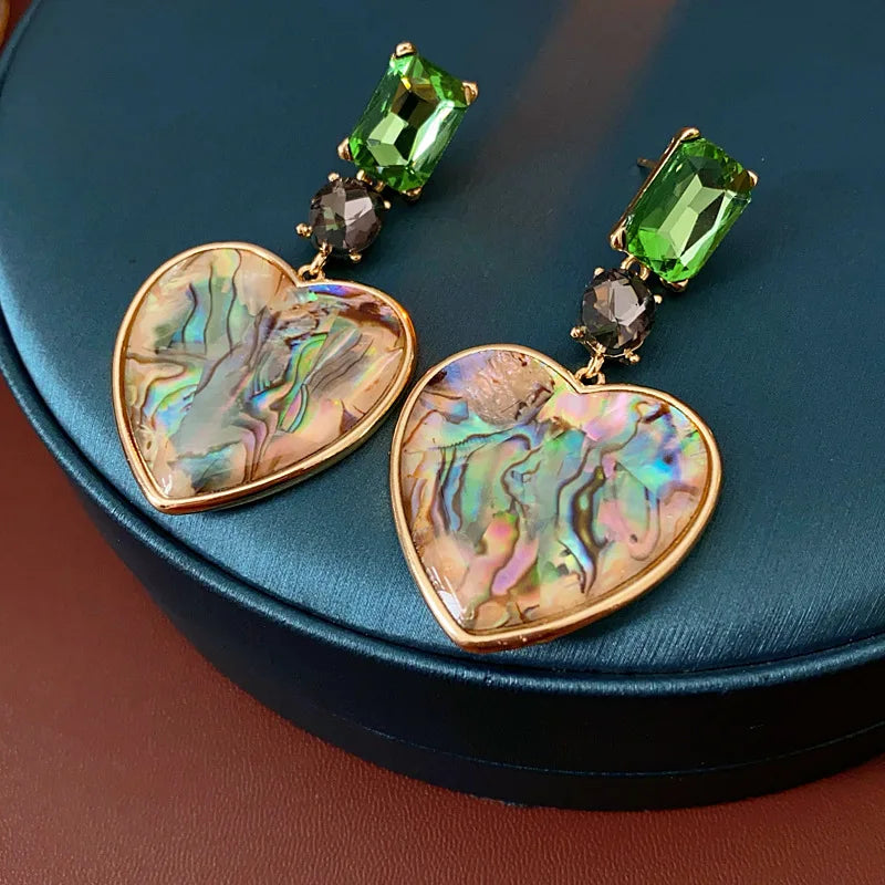 Mediaeval Inlaid Rhinestone Dangle Earrings Heart-shaped Rendering Acrylic Earrings Fashion Exquisite Woman Wedding Jewelry K1