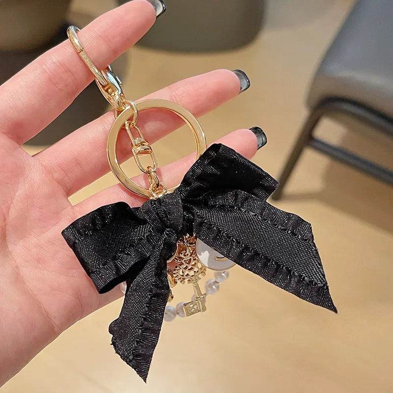 Luxury woman jewelry Pearl alloy bag pendant keychains ring bow tie pendant keychain accessories Key Chain for bags