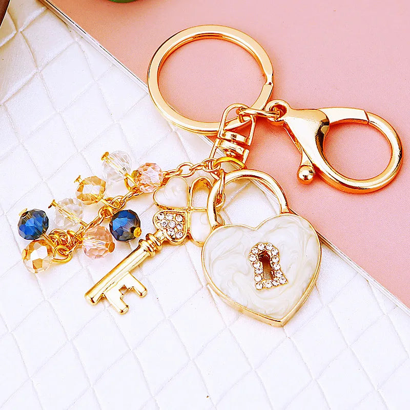 Luxury quality jewelry Clover Love Lock Car Key Chain key holder for keys Key ring accessories gift for girlfriend personalized