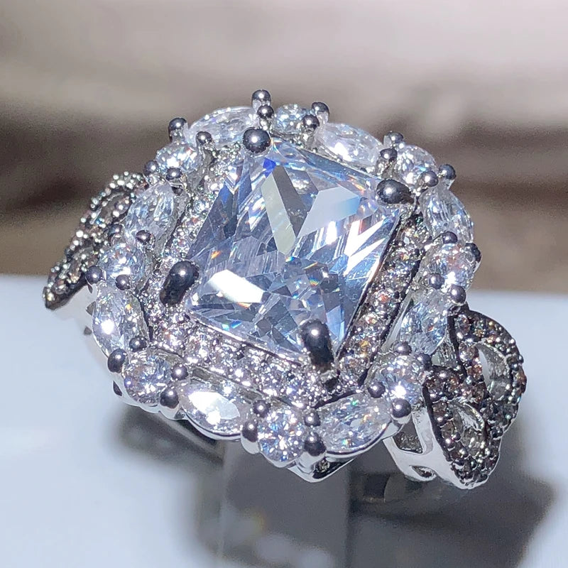 Gorgeous Square Shape Women Ring Full Bling Iced Out Micro Pave Crystal Zircon Dazzling Bridal Ring Wedding Engage Ring