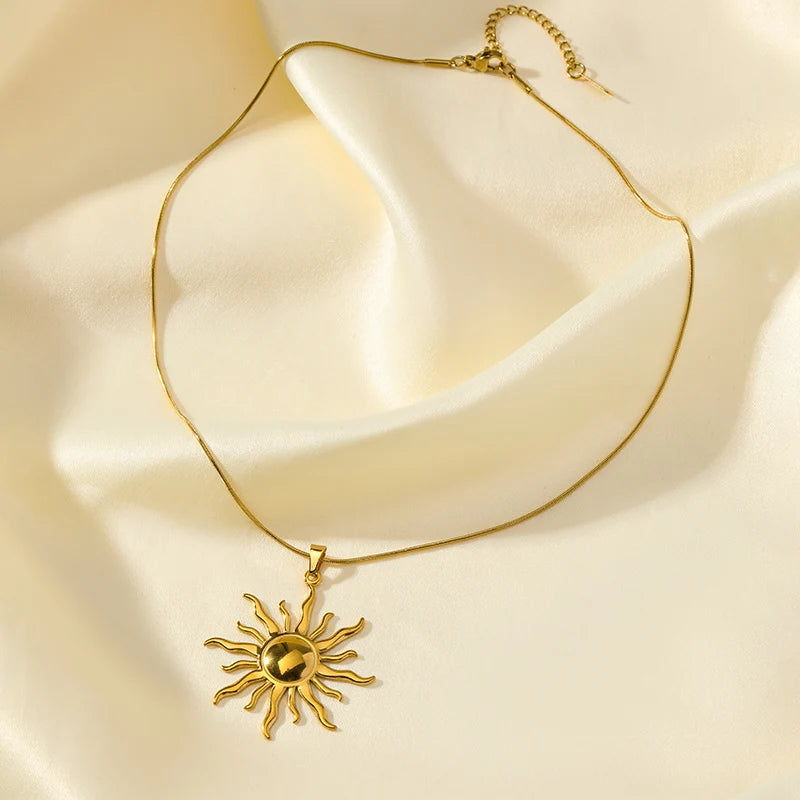 EILIECK 316L Stainless Steel Metal Sun Starfish Shells Pendant Necklace For Women Exquisite Neck Chain Waterproof Jewelry Gift