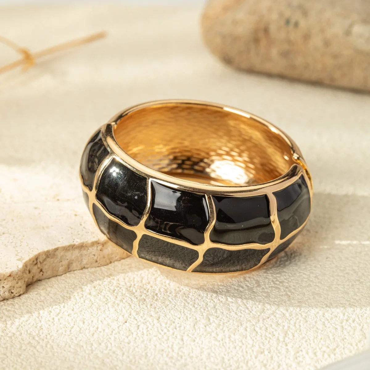KMVEXO Exaggerated Unique Black Imitation Enamel Metal Wide Bangles Women Geometric Irregular Spring Bracelet Punk Rock Jewelry