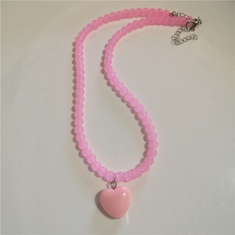 2026 Trendy Aesthetic Resin Candy Color Heart Pendant Glass Beaded Choker Charm Necklace For Women Girl Y2K Jewelry Accessories
