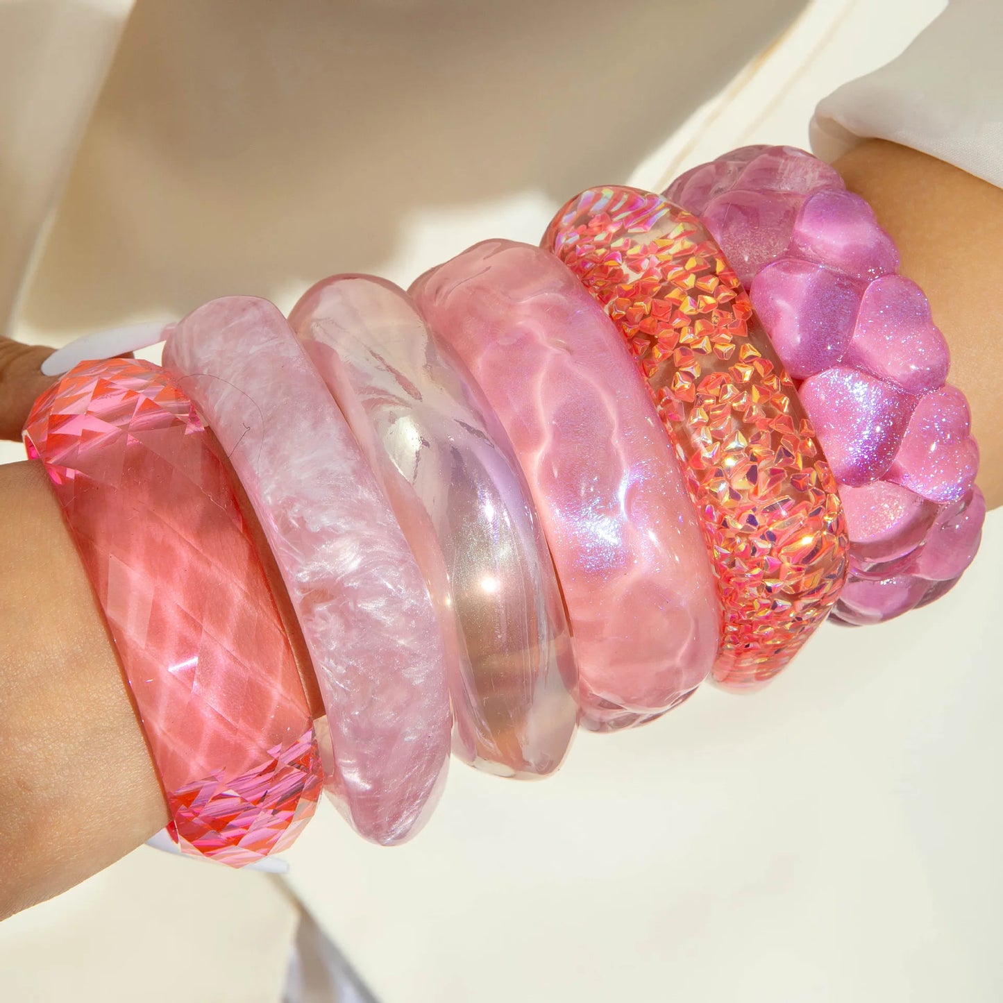 KMVEXO Geometric Irregular Pink Twisted Resin Bangles for Women Girl Party Jewelry 2026 Summer Vacation Decoration Bracelet ﻿