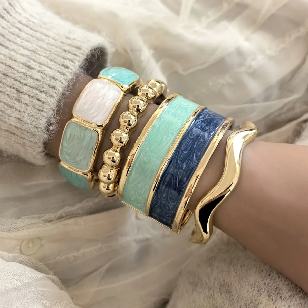 KMVEXO Punk Blue Green Color blocking Enamel Bangles Metal Geometric Bangle Wide Chunky Cuff Bracelet Women Aesthetic Jewelry
