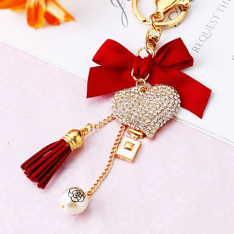 Luxury woman jewelry Pearl alloy bag pendant keychains ring bow tie pendant keychain accessories Key Chain for bags