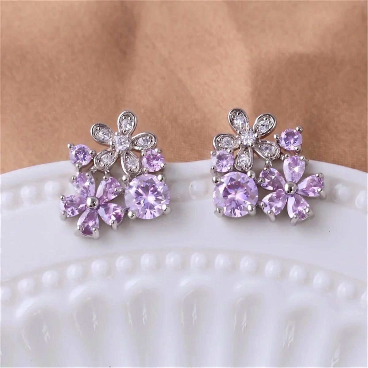 Cute Small Simple Flower Charm Female Purple Zircon New Trendy Stud Earrings Silver Color Wedding Jewelry For Grace Luxury Women