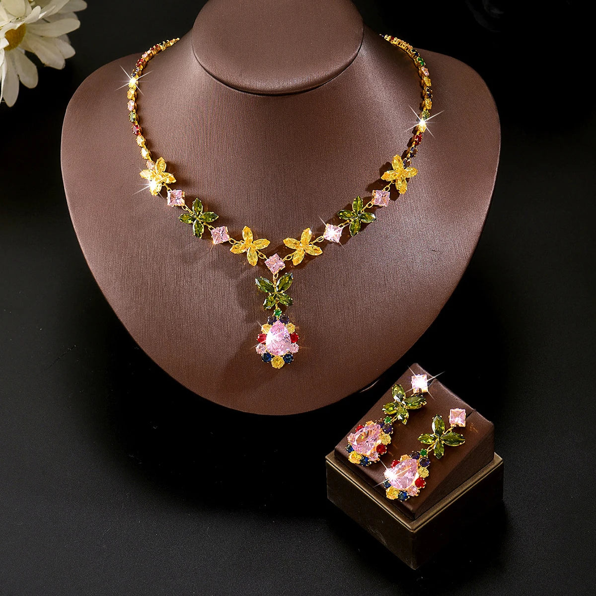 Gorgeous Four‑Leaf Flower Drop Teardrop Zircon Necklace Earrings Set Women Wedding Dress Jewelry Formal Party Matching Accessory