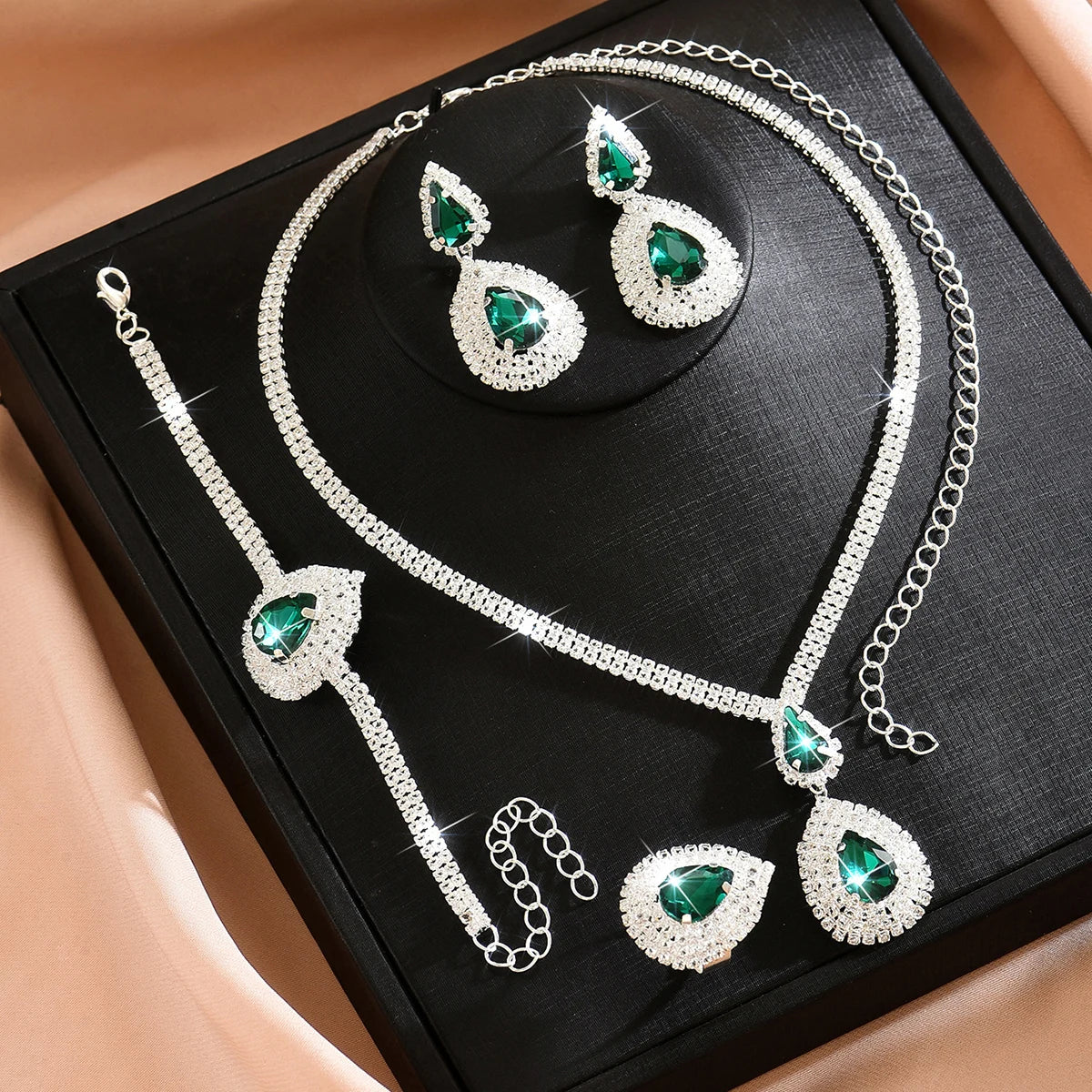 Environmentally friendly, high-quality, and stylish new sparkling multi-color necklace, earring, and bracelet three piece set