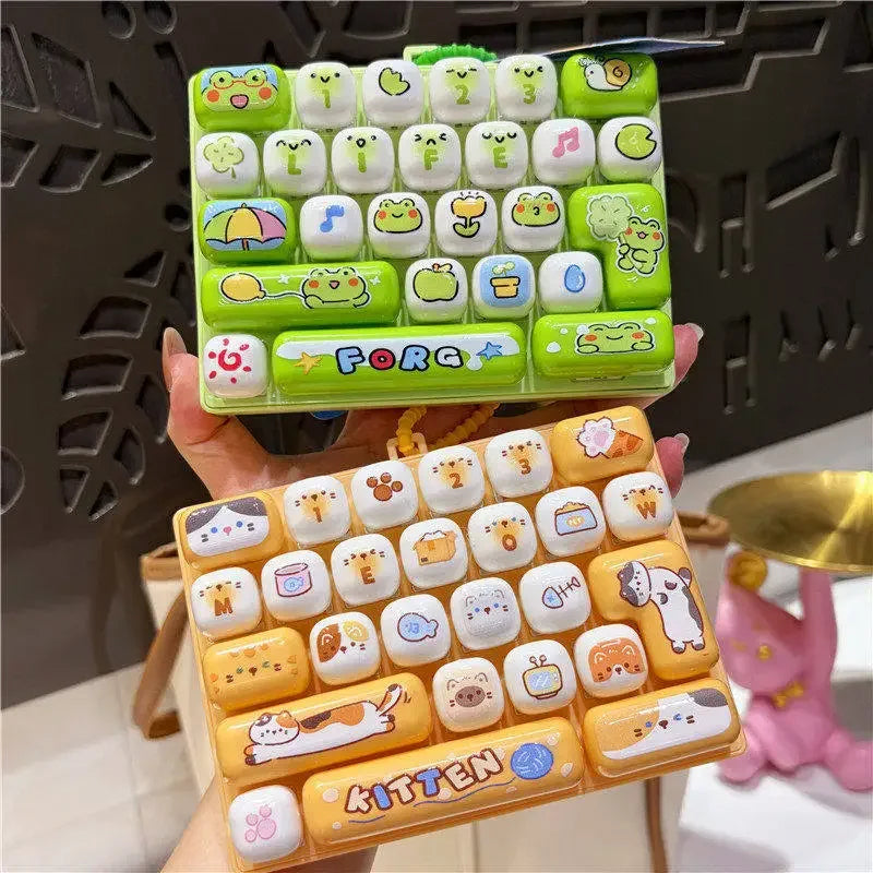 Silicone 26 Key Press Button Fidget Bag Charm Keychain Stress Relief Decompression Keyboard Keyring for Family Party Adults Kids