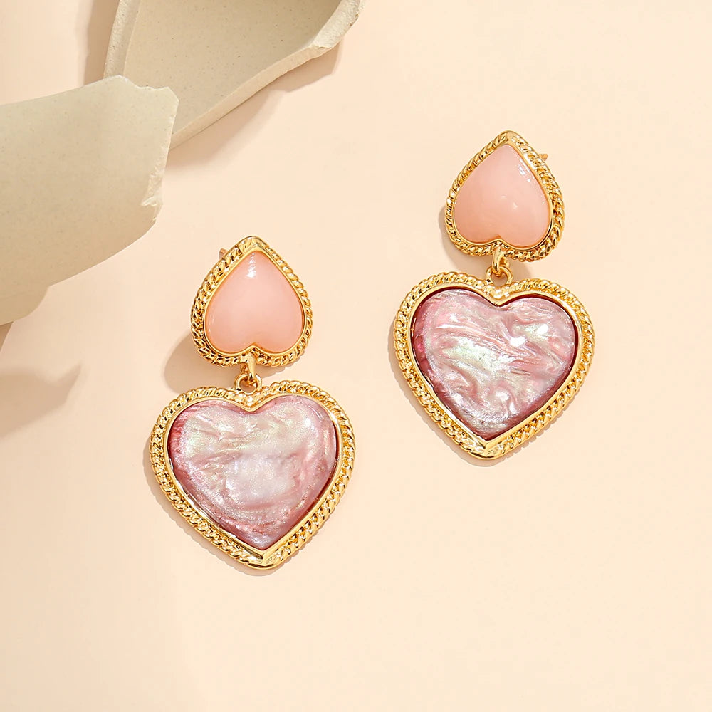 Badu Pink Heart Earrings for Women Girls Vintage Resin Double Heart Drop Earrings Cute Sweet Statement Jewelry Daily Wear
