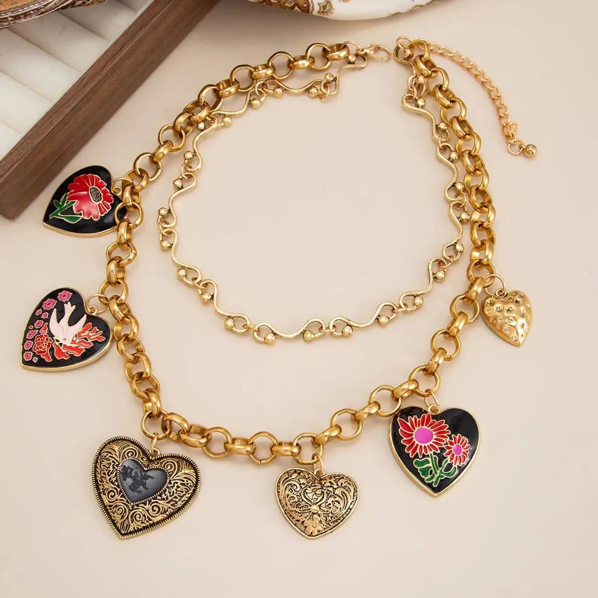 Lacteo Exaggerated Vintage Enamel Pattern Flower Big Love Heart Pendant Necklaces Women Creative Luxury Neck Accessories Jewelry