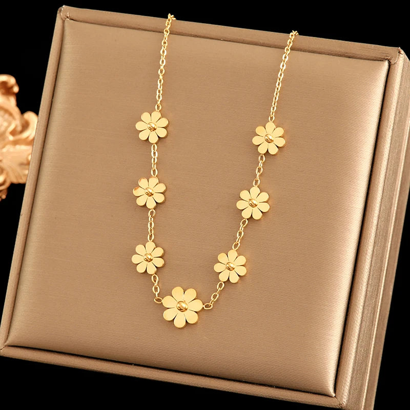 EILIECK 316L Stainless Steel Cute Little Flower Necklace For Women High Quality 18 K Gold-Plated Jewelry Geometric Choker Collar