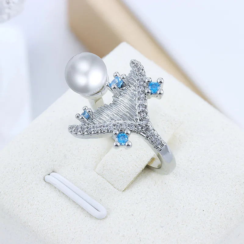 Creative Asymmetrical Whale Pearl Sapphire Round Ladies Ring 925 Silver Fashion Ladies Jewelry Wedding Party Gift