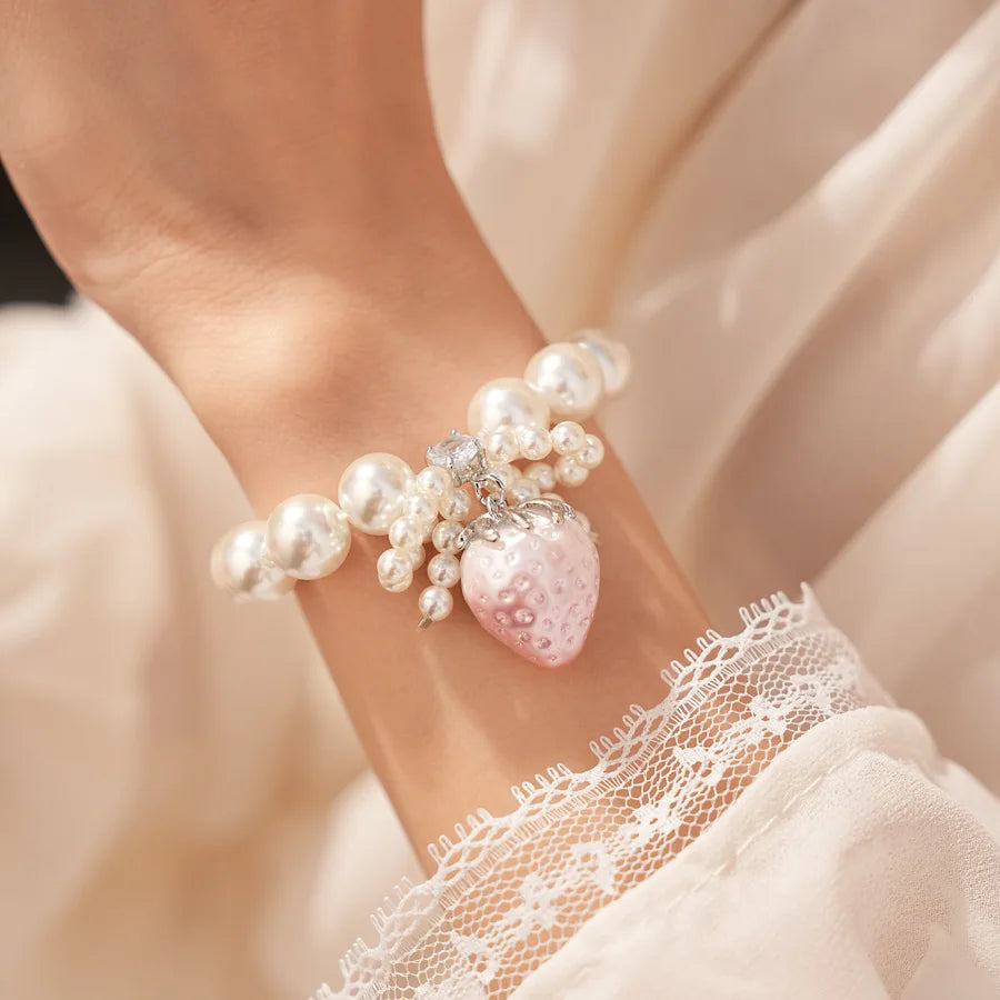 Zircon Beaded Bow Resin Strawberry Pearl Bracelets Light Luxury High Grade Bangle for Women Sweet Elegant Hand Jewelry