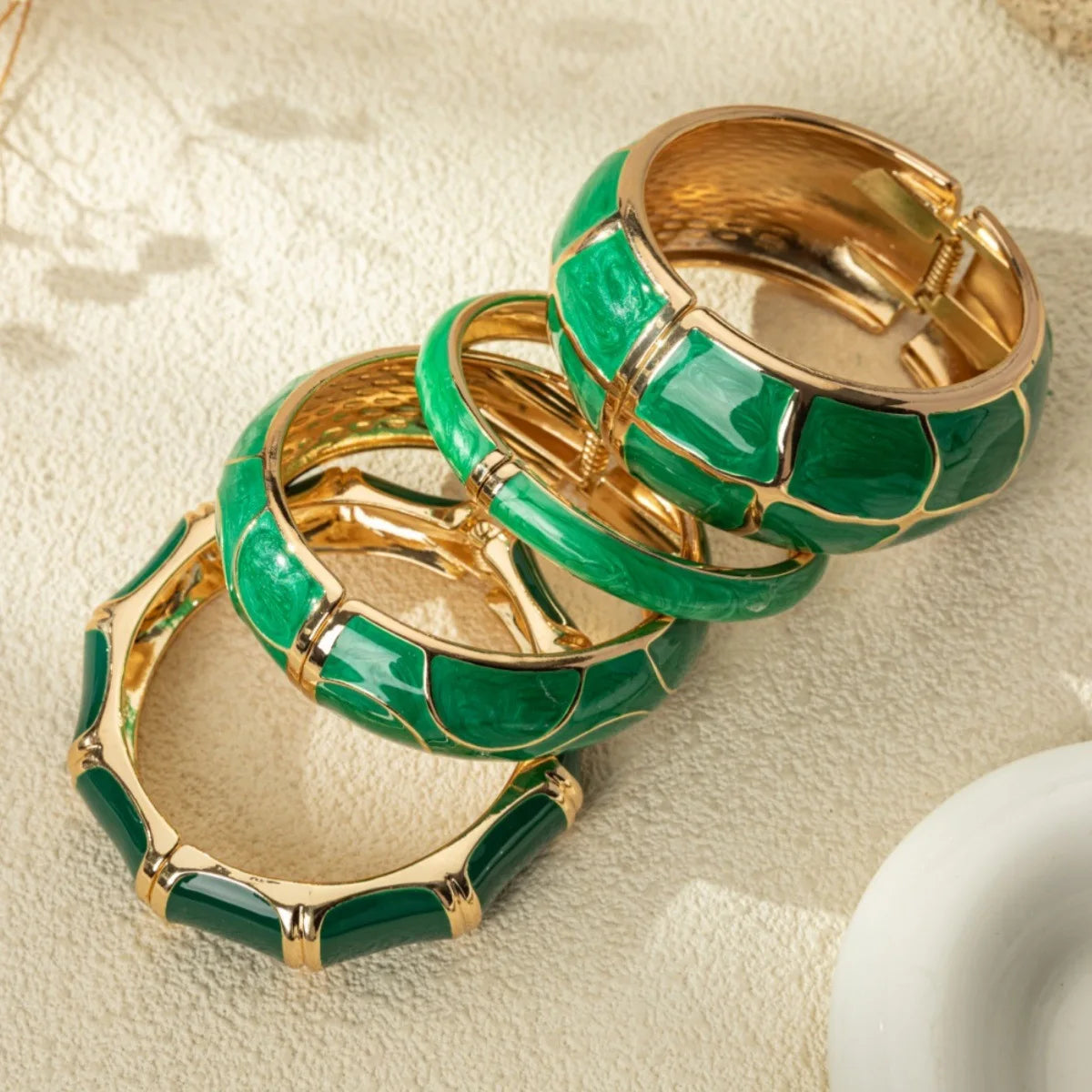 KMVEXO Bohemia Green Imitation Enamel Irregular Geometric Wide Bangle Chunky Metal Cuff Bracelet Fashion Punk Hip Hop Jewelry