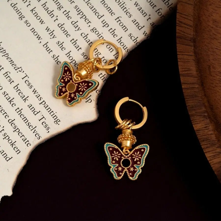 Vintage Butterfly Shaped Earrings, Exquisite and Compact, Vintage Cute Short Style Ins, New Chinese Style Earrings, Give as a Gi