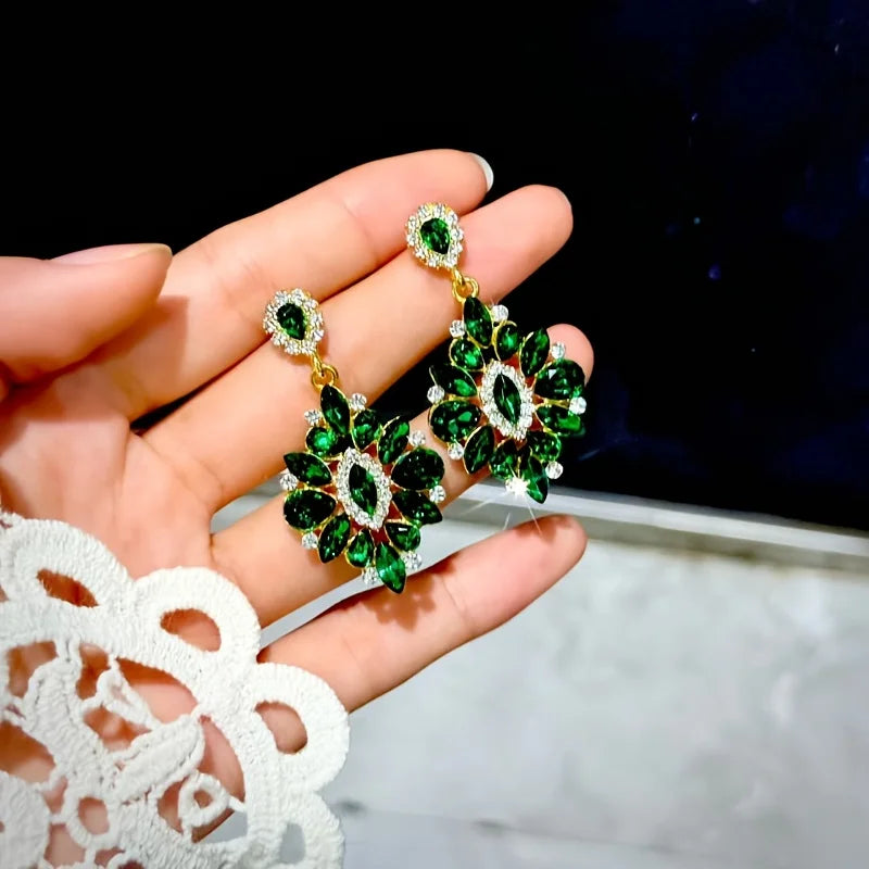 1Pair Luxury Trendy Green Water Droplet Shaped Inlaid Zircon Flower Drop Earrings for Women Bridal Elegant Party Accessory Gift