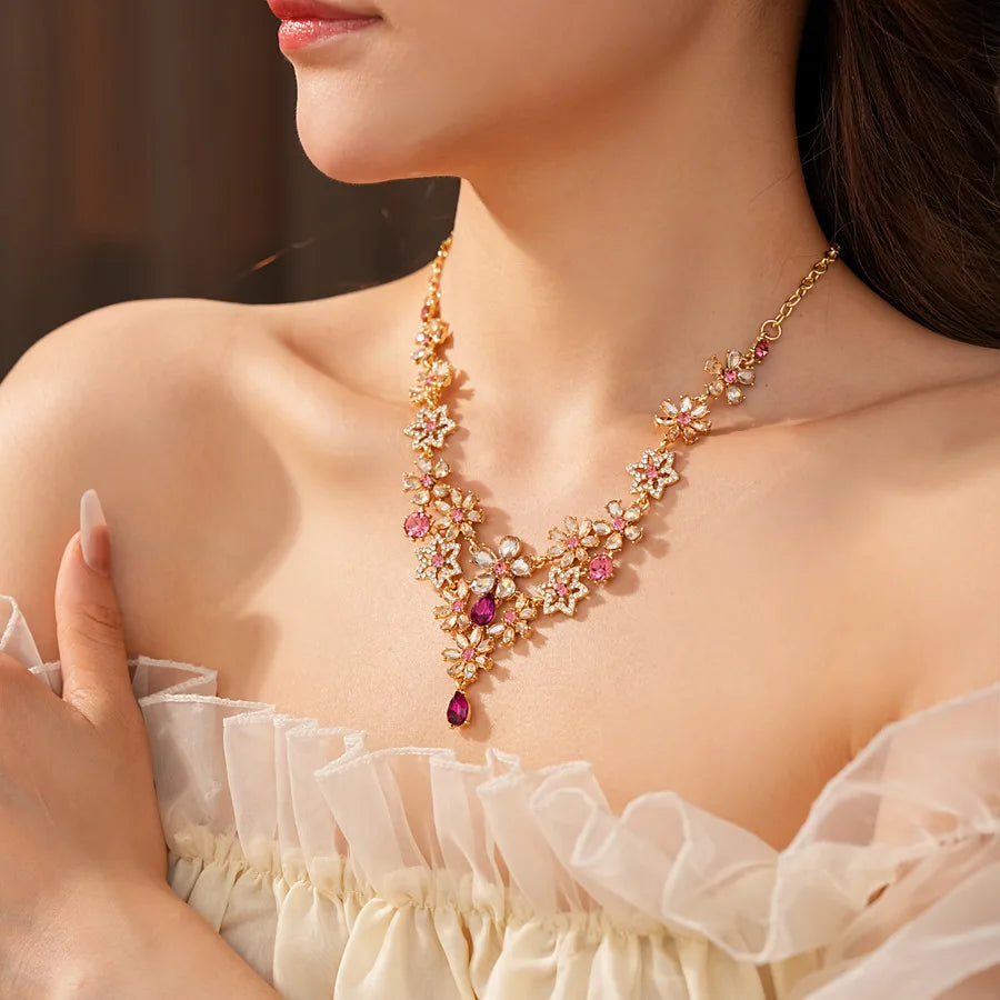 Vintage Inlaid Rhinestone Flowers Snowflake Jewelry Sets for Women Retro Exquisite Versatile Light Luxury Earring Necklace Set