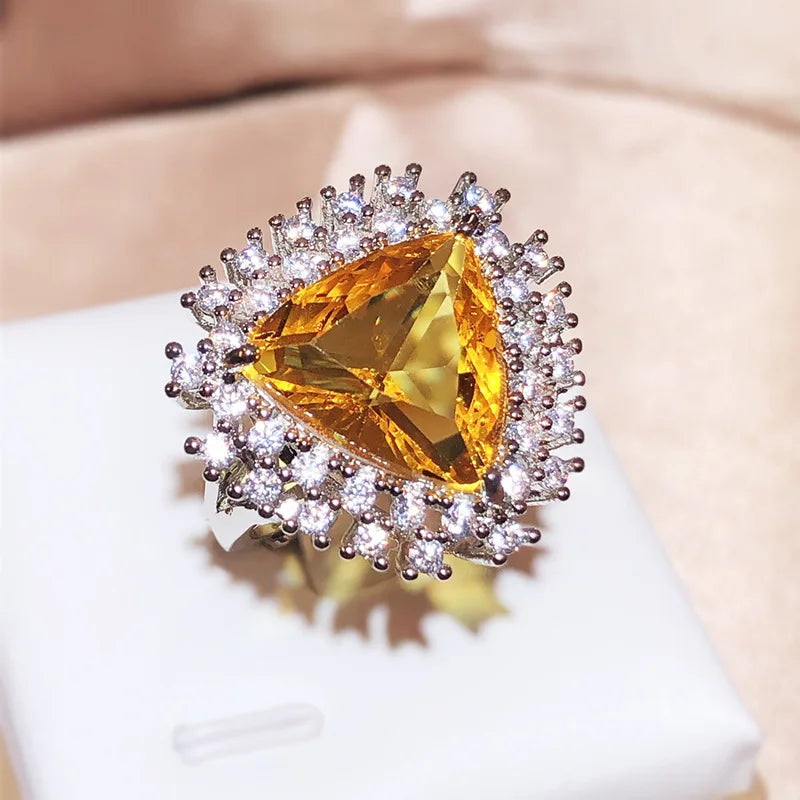 Adjustable Big Triangle Bling Yellow Zircon Stone Charming Ring For Women Wedding Fashion SIlver Color Jewelry New Trend