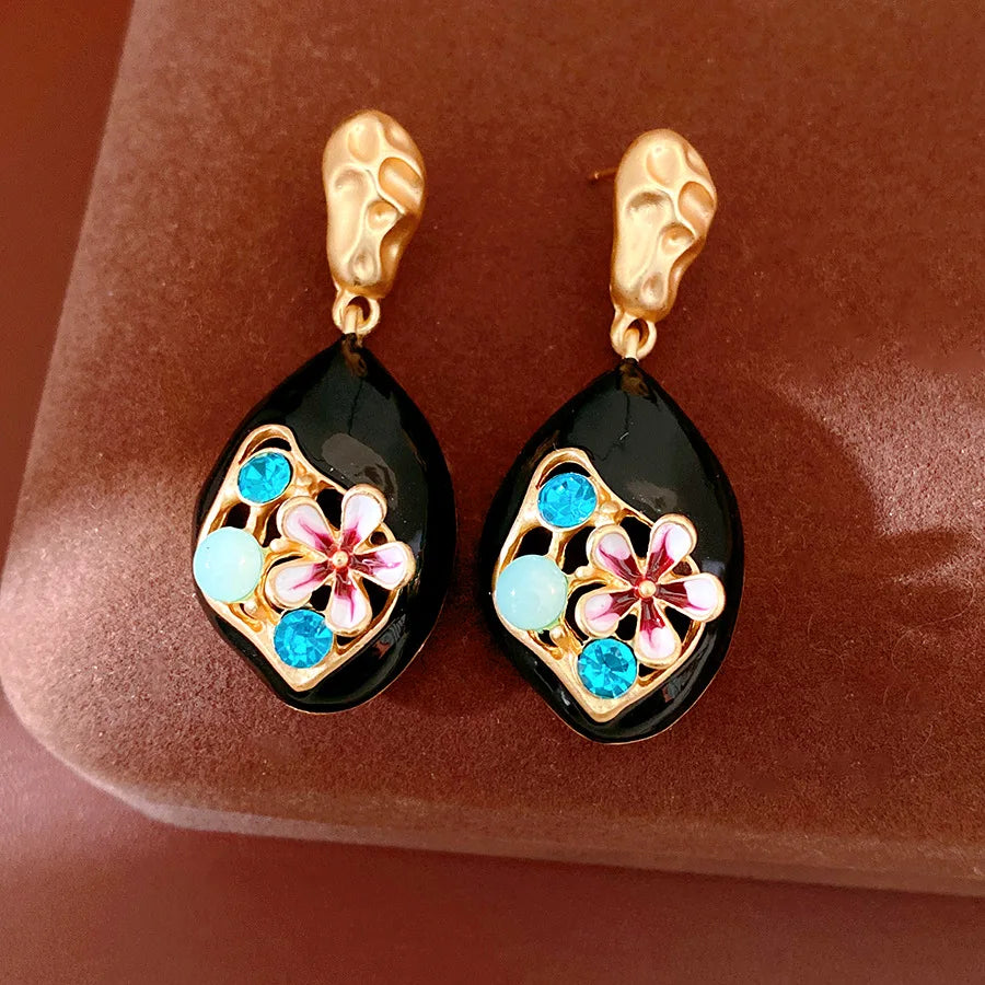 Vintage Rhinestone Enamel Flower Long Earrings Retro Style Light Luxury High Grade Exquisite Elegant Ear Jewelry for Women