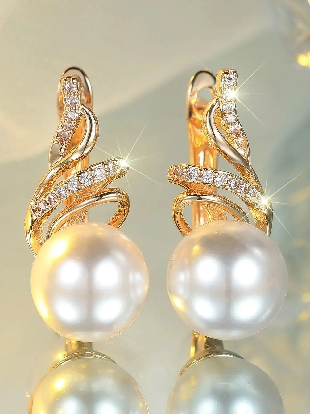 White Pearrl Zircon Stone Round Hoop Earrings Luxury Female Gold Color Wedding Jewelry For Women