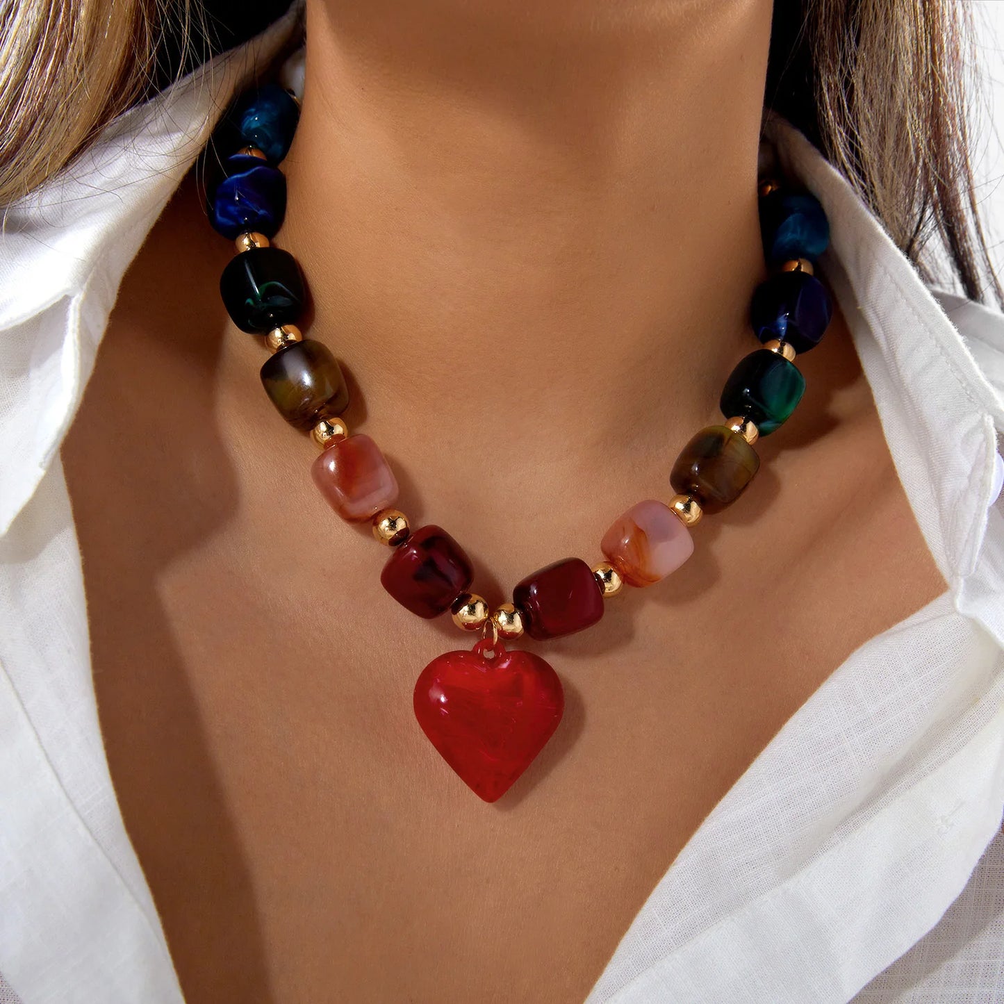 Colorful Irregular Resin Beaded Heart Pendant Necklace for Women Bohemia Brown Round Adjustable Choker Party Jewelry Gifts