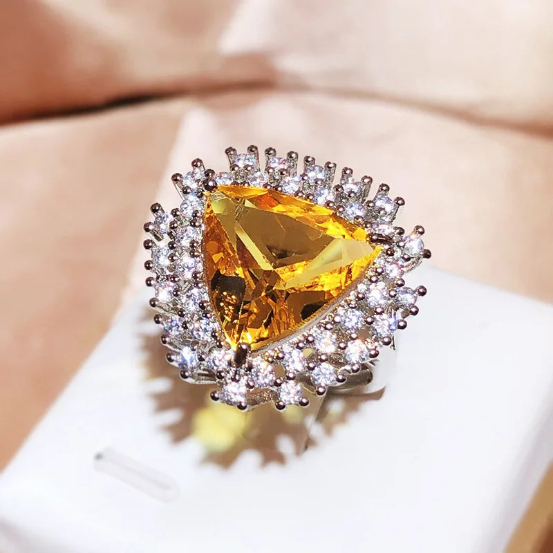Adjustable Big Triangle Bling Yellow Zircon Stone Charming Ring For Women Wedding Fashion SIlver Color Jewelry New Trend
