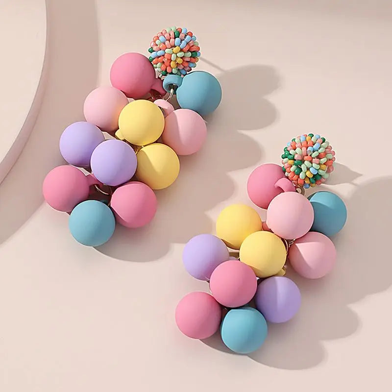 European and American New Women's Colorful Grape Long Earrings with a Design Sense, Handmade and Popular Jewelry, Holiday Gifts