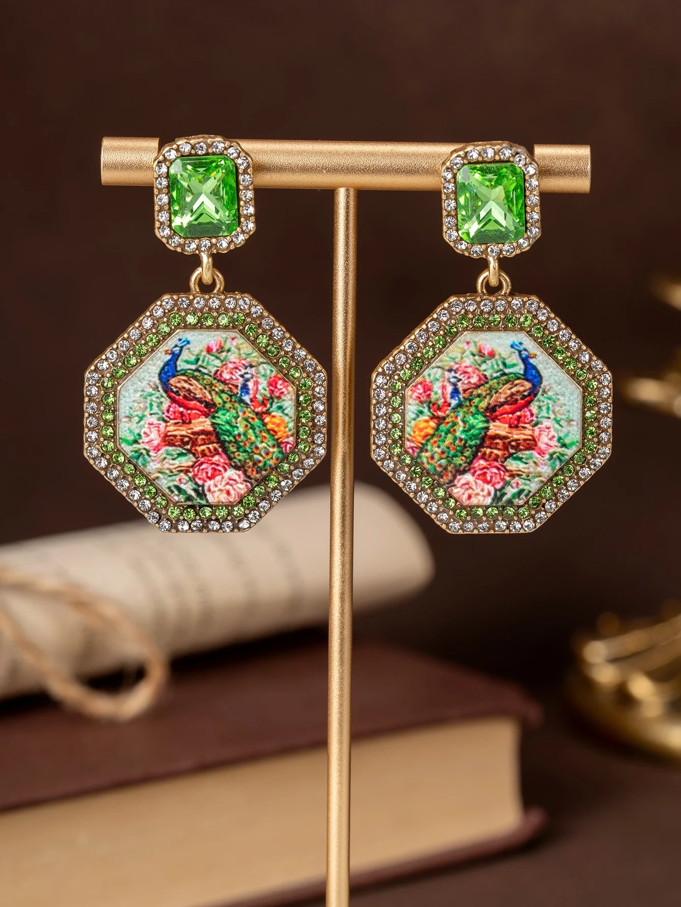 1 Pair of Vintage Green Rhinestone-Embellished Retro Octagonal Peacock Print Earrings Suitable for Women to Wear Daily, Attend Parties, or as a Gift