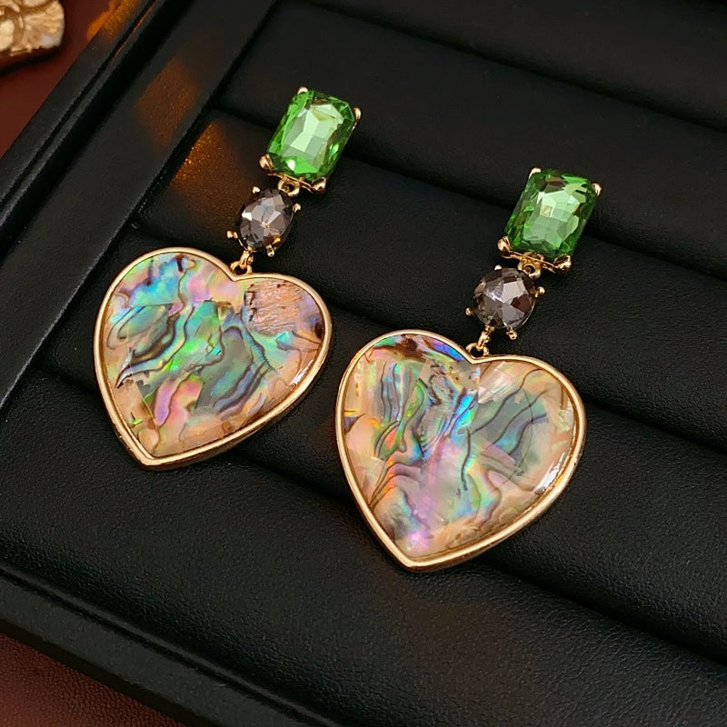 Mediaeval Inlaid Rhinestone Dangle Earrings Heart-shaped Rendering Acrylic Earrings Fashion Exquisite Woman Wedding Jewelry K1