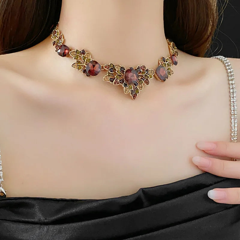 Unique Design Square Leaf Earrings Choker Nacklace for Women Light High-end Red Rhinestone Jewelry Sets Anniversary Gift H