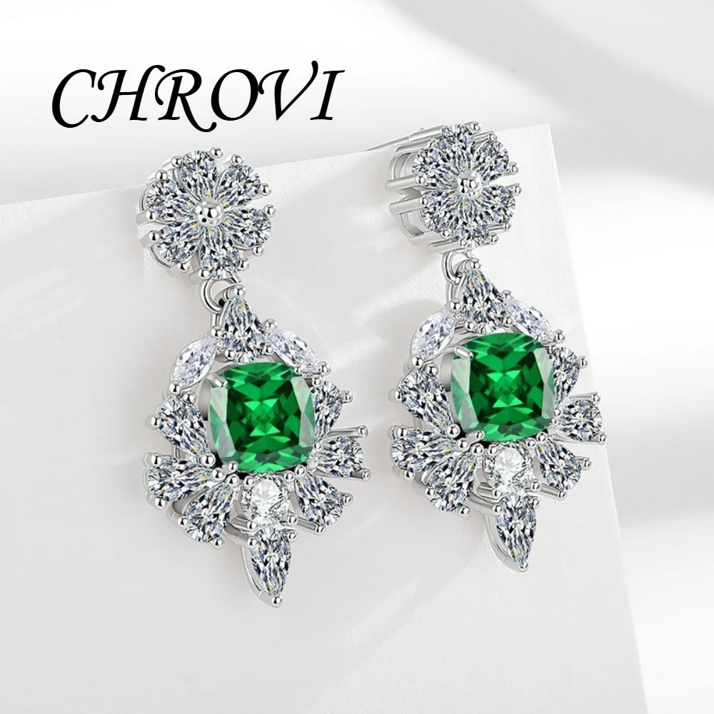 Quality 925 sterling silver chrysanthemum-shaped sugar cube with zircon and fashionable luxurious diamond stud earrings