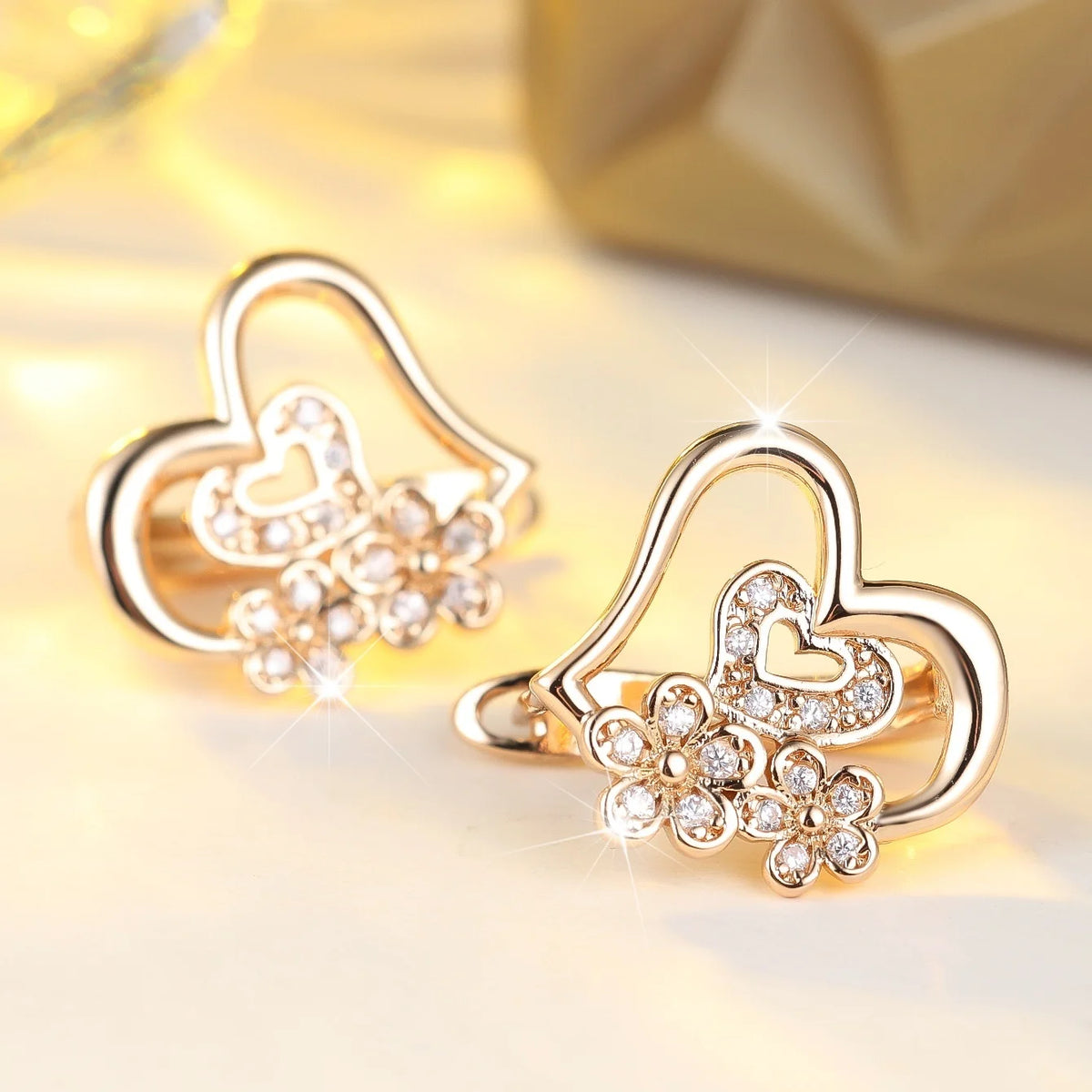 Small Heart Flower White Zircon Stone Fashion Hoop Earrings Charm Cute Female Gold Color Wedding Jewelry For Women