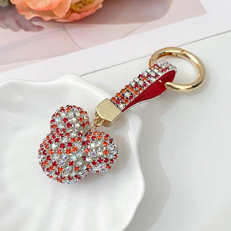 Full Crystals Anime Cartoon Keychain Wommen Bag Key Ring Hearts Bulldog Bears Souvenirs Gifts Брелоки
