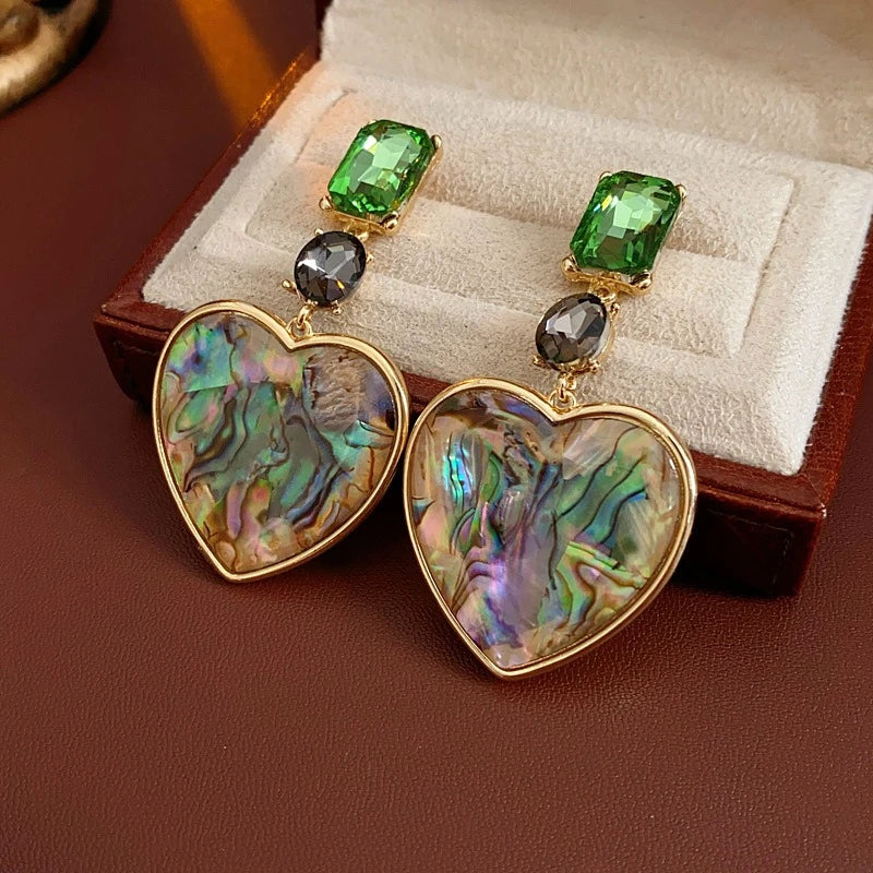 Mediaeval Inlaid Rhinestone Dangle Earrings Heart-shaped Rendering Acrylic Earrings Fashion Exquisite Woman Wedding Jewelry K1