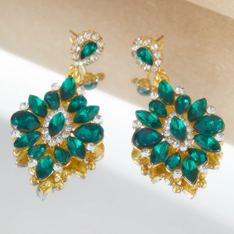 1Pair Luxury Trendy Green Water Droplet Shaped Inlaid Zircon Flower Drop Earrings for Women Bridal Elegant Party Accessory Gift