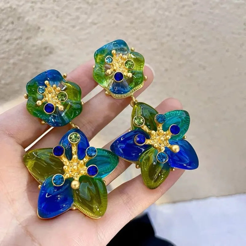 NISHIZAWA Gradient Crystal Earrings for Women Palace Style Vintage Flowers Aretes De Mujer Fashion Elegant Hyperbole Jewelry