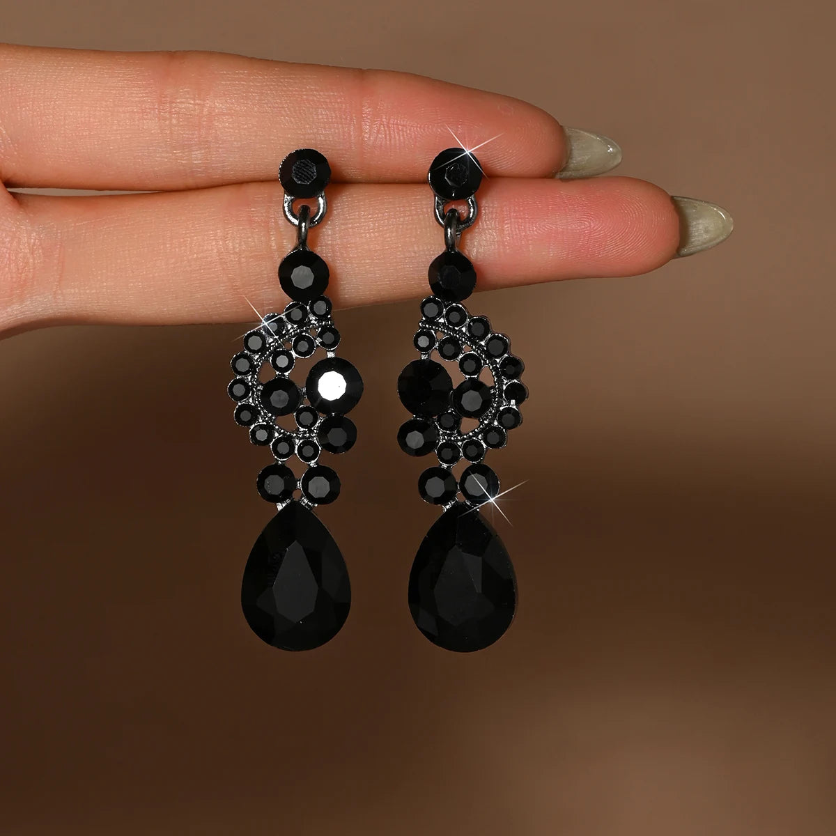 European and American Diamond Studded Flower Water Drop Atmospheric Earrings Fashion Personalized Design Earrings Luxury Exquis