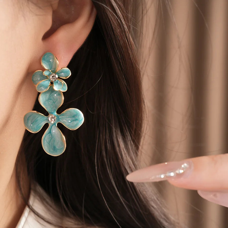 Double Layered Smudging Enamel Flower Drop Earrings for Women Vintage Shiny Rhinestones Dangle Earring Dating Party Jewelry N