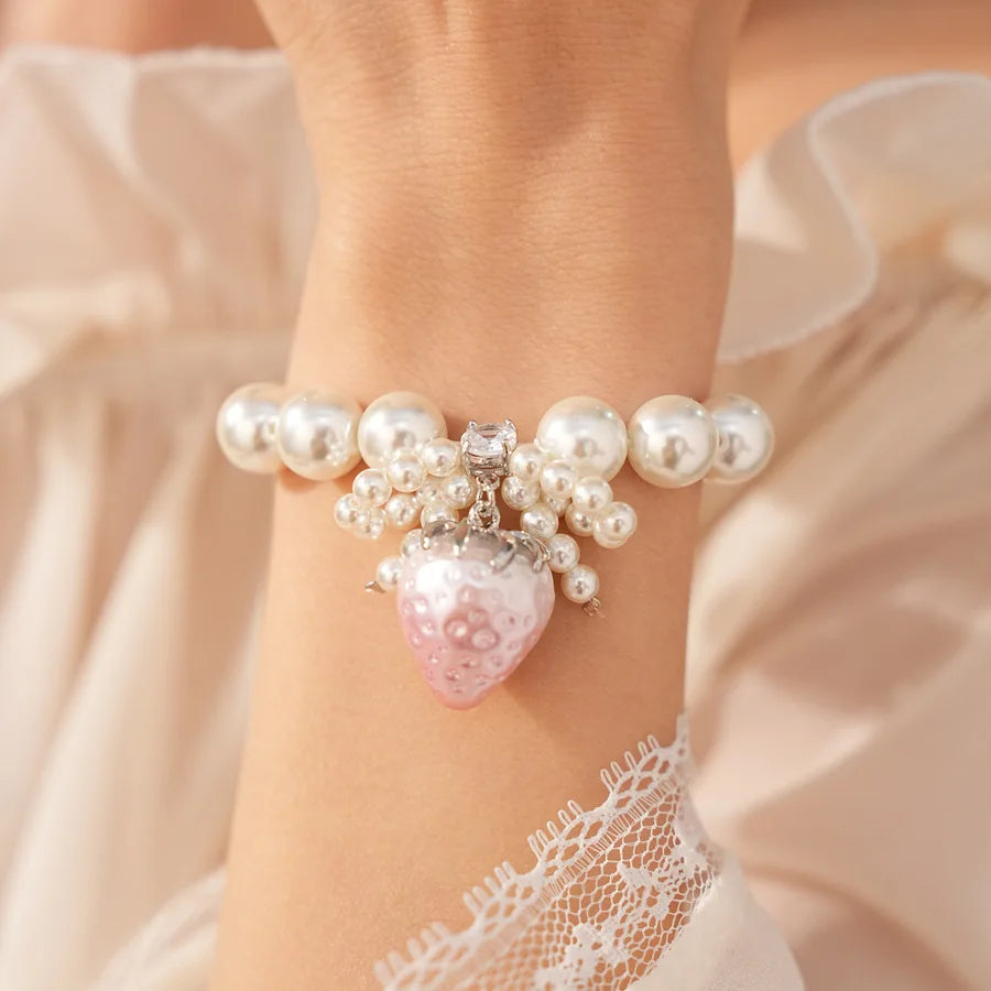 Zircon Beaded Bow Resin Strawberry Pearl Bracelets Light Luxury High Grade Bangle for Women Sweet Elegant Hand Jewelry