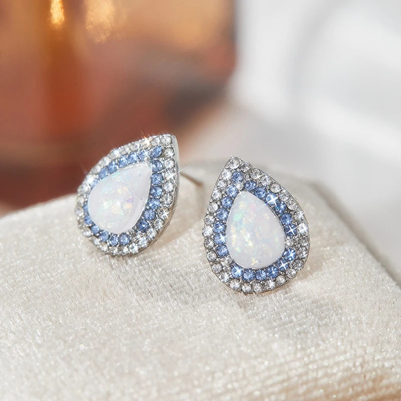 New Vintage Bohemian Style Imitation Turquoise Stud Earrings with Ethnic Style and Elegant Women Festival Party Accessories Gift