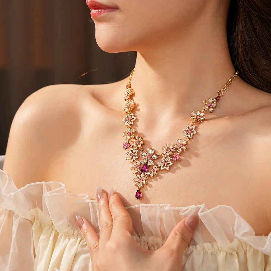 Vintage Inlaid Rhinestone Flowers Snowflake Jewelry Sets for Women Retro Exquisite Versatile Light Luxury Earring Necklace Set