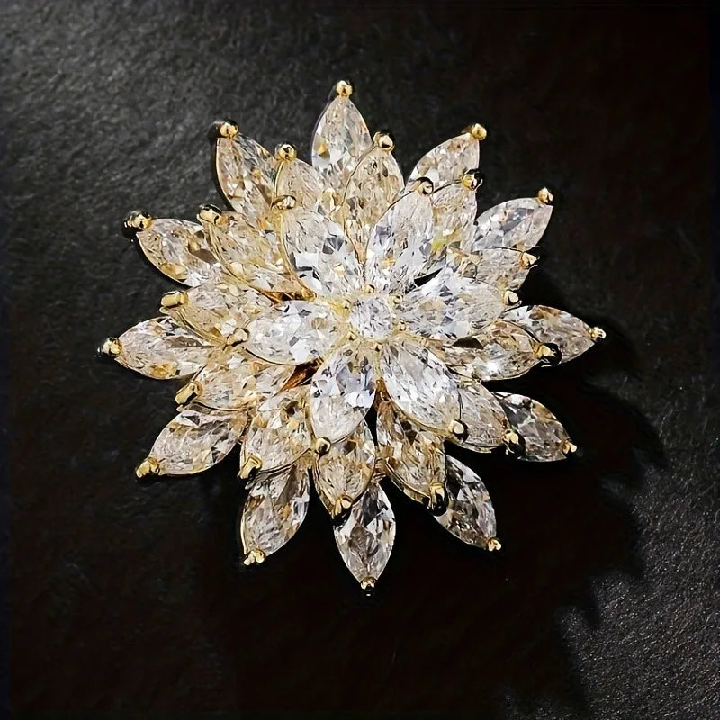 1PC Temperament Elegant Snowflake Brooch Women Exquisite Coat Pins Wedding Engagement Fashion Corsage Jewelry Accessories
