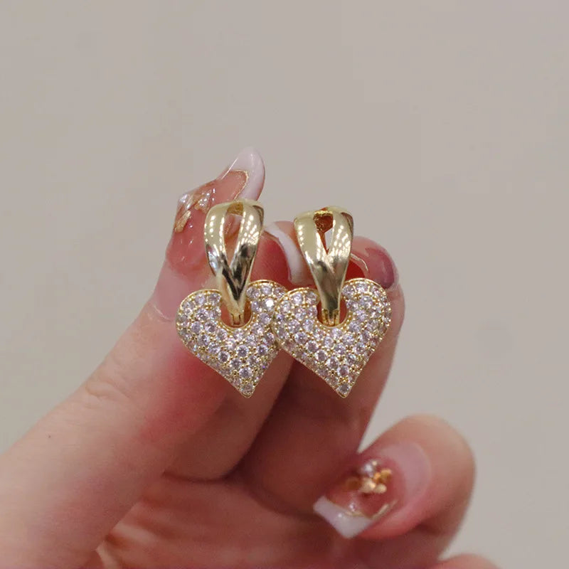 Exquisite CZ Crystal Love Heart Hoop Earrings for Women Cubic Zirconia Gold Color Sweet Cute Hollow Earrings Fashion Jewelry