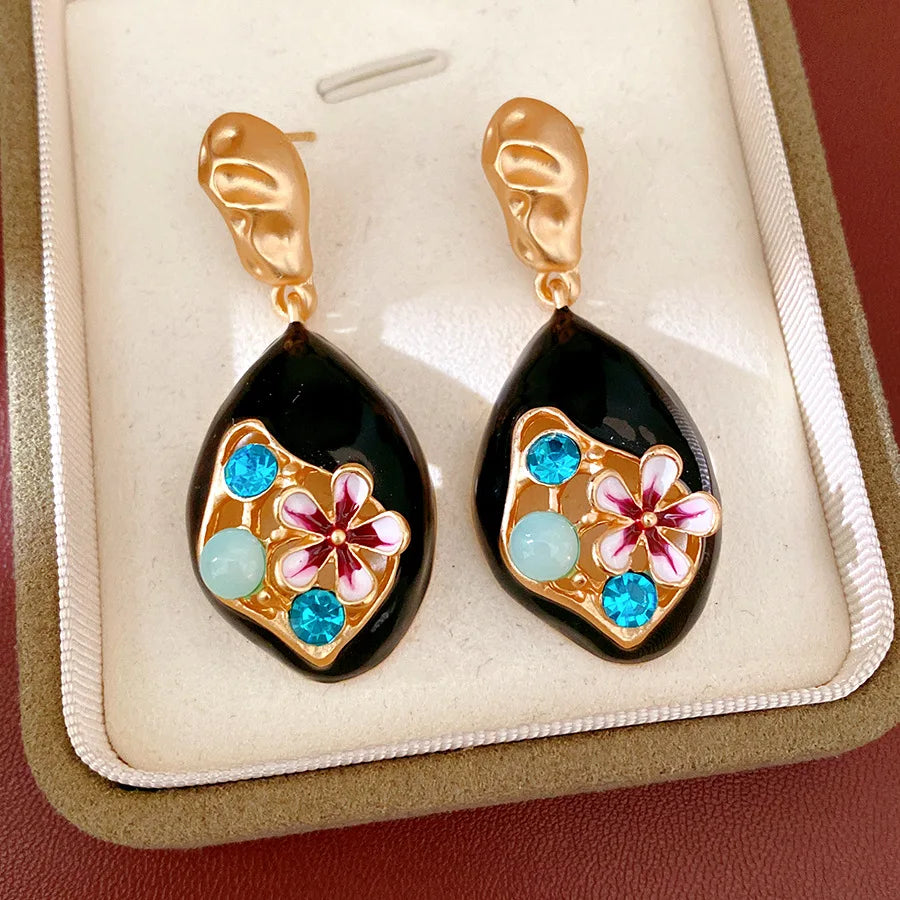Vintage Rhinestone Enamel Flower Long Earrings Retro Style Light Luxury High Grade Exquisite Elegant Ear Jewelry for Women