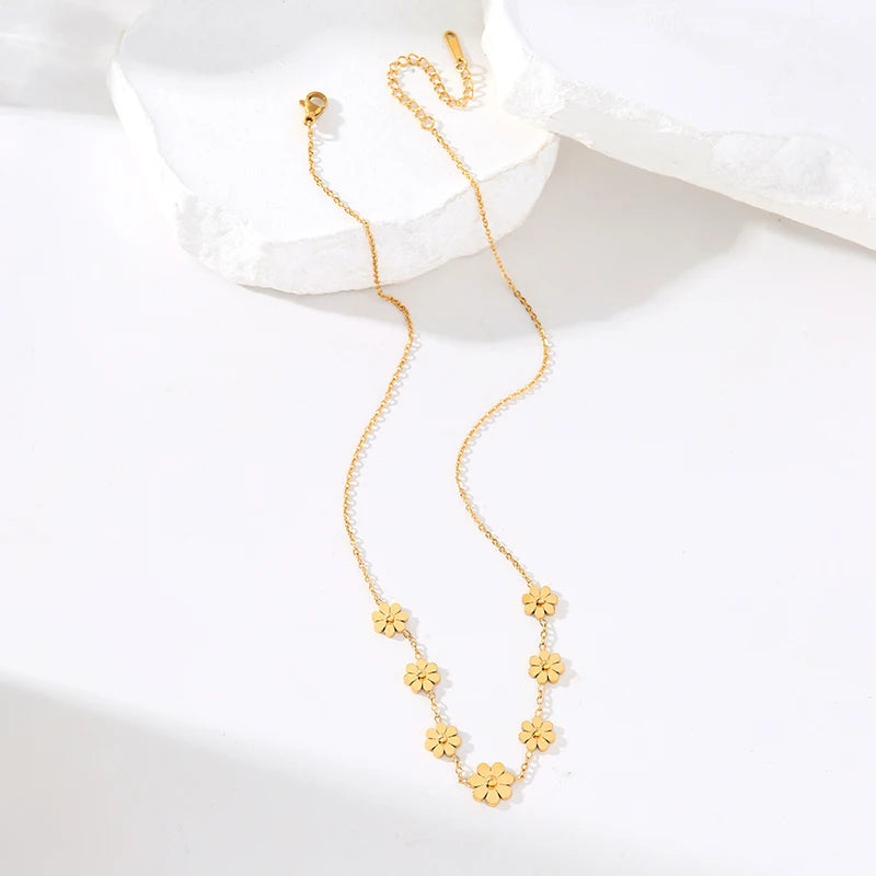 EILIECK 316L Stainless Steel Cute Little Flower Necklace For Women High Quality 18 K Gold-Plated Jewelry Geometric Choker Collar