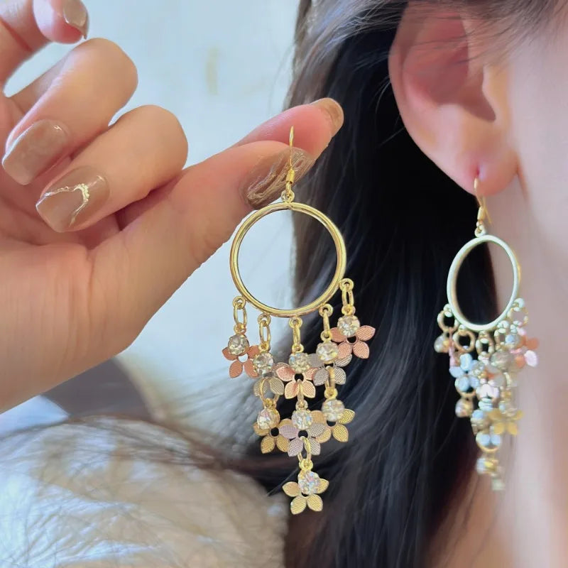1 Pair of Bohemian Elegant Floral Fringe Pendant Earrings, Suitable for Daily and Wedding Occasions, Suitable for All Seasons